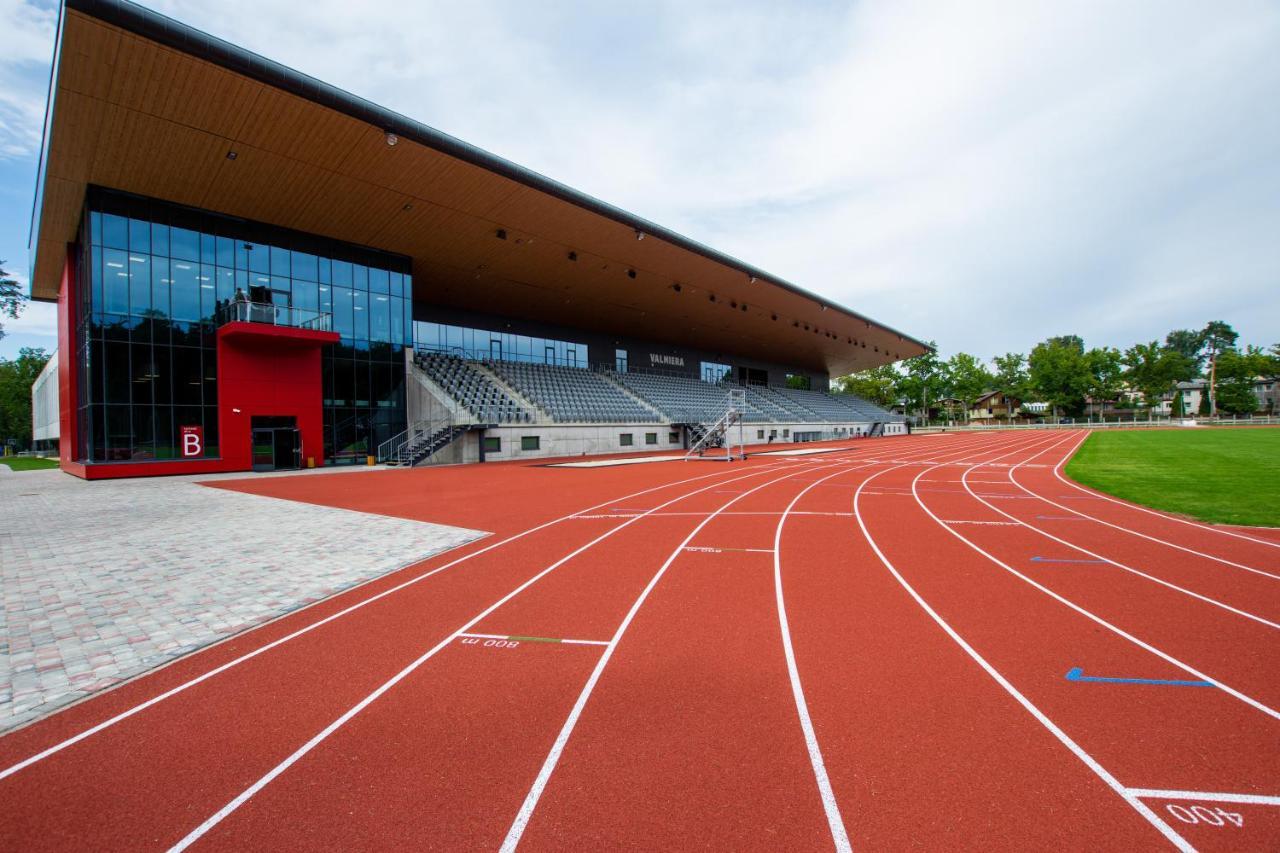 Stadium Hotel Valmiera Luaran gambar