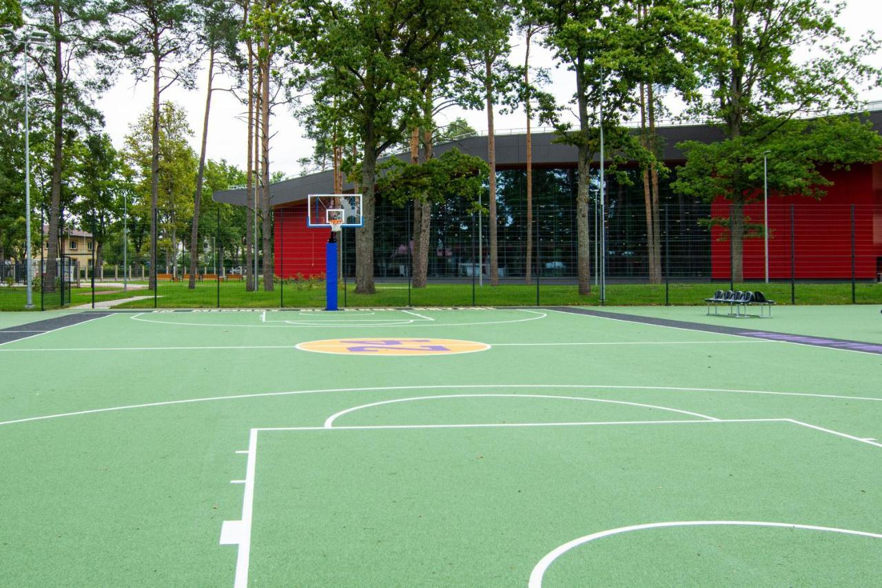 Stadium Hotel Valmiera Luaran gambar